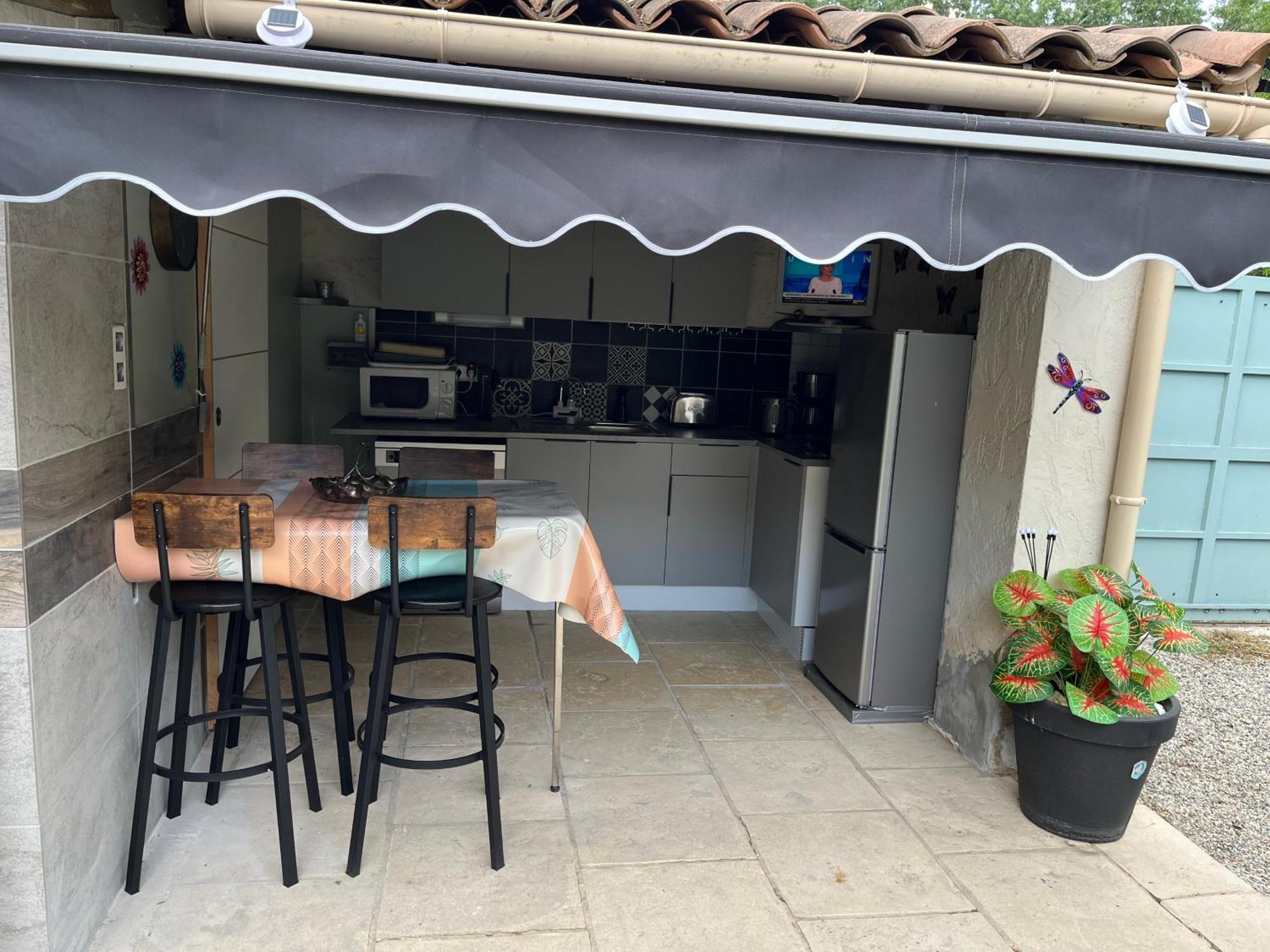 Chambres Hotes Chez Chris Roquemaure  Exterior foto